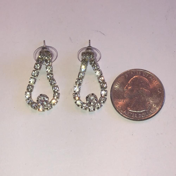 Vintage Silver Tone CZ Rhinestone Dangling Runway Statement Pierced Earrings - Picture 5 of 6